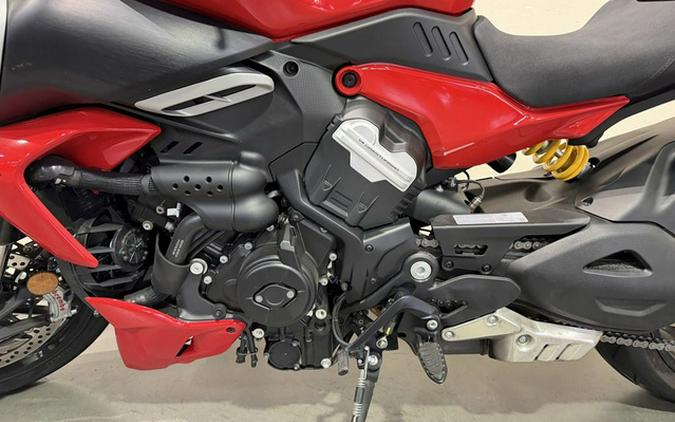 2025 Ducati Diavel V4 Ducati Red