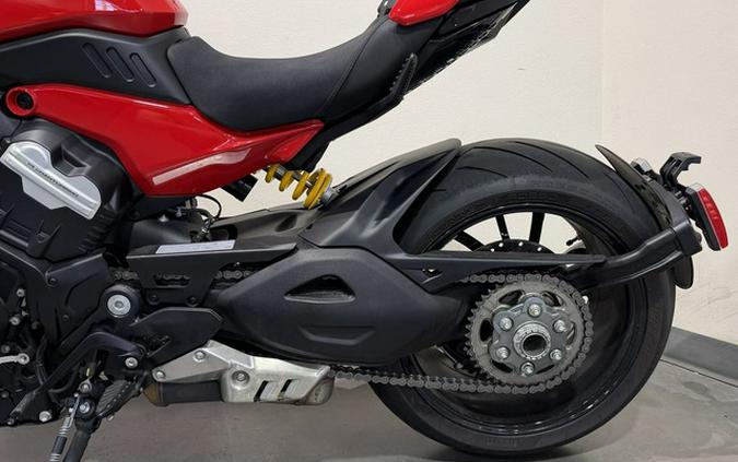 2025 Ducati Diavel V4 Ducati Red