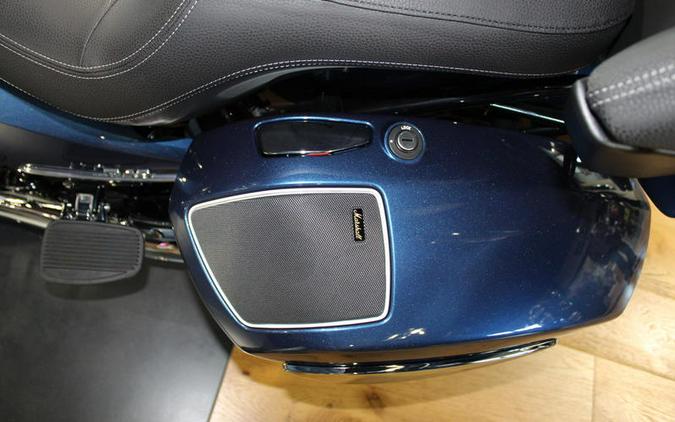 2023 BMW R 18 Transcontinental Gravity Blue Metallic