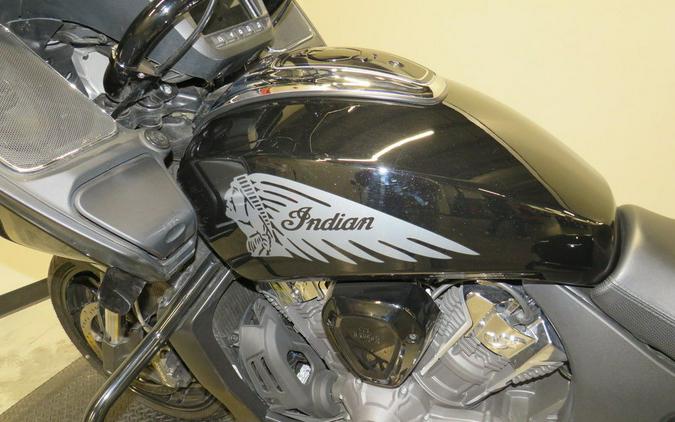2022 Indian Motorcycle® Challenger® Black Metallic