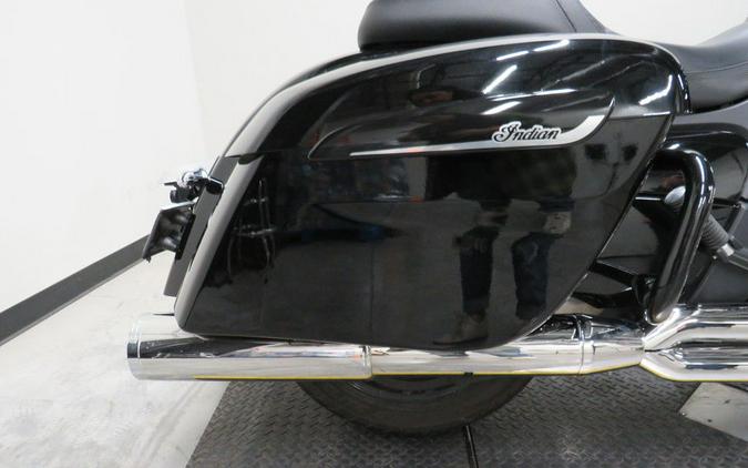 2022 Indian Motorcycle® Challenger® Black Metallic