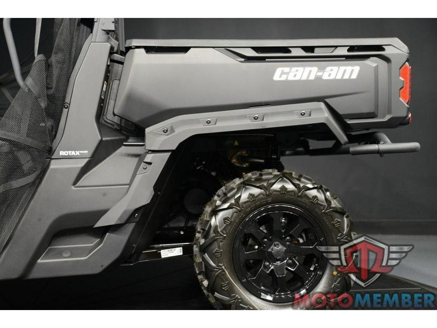 2026 Can-Am Defender DPS HD7 Compass Green