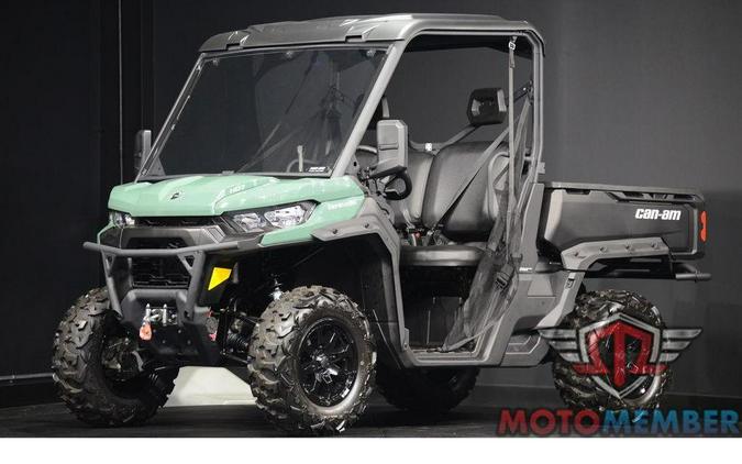 2026 Can-Am Defender DPS HD7 Compass Green