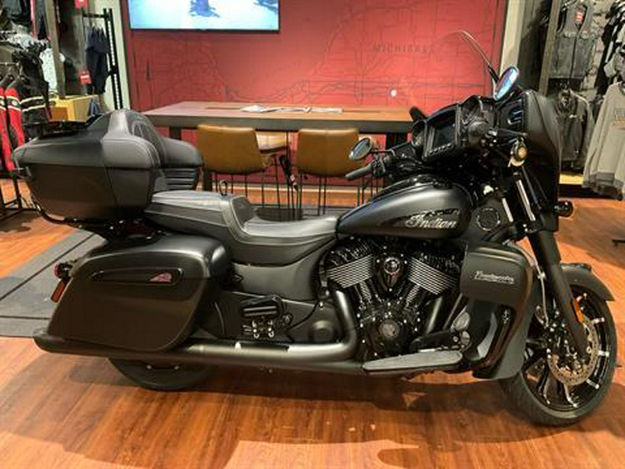 2024 Indian Motorcycle Roadmaster® Dark Horse®