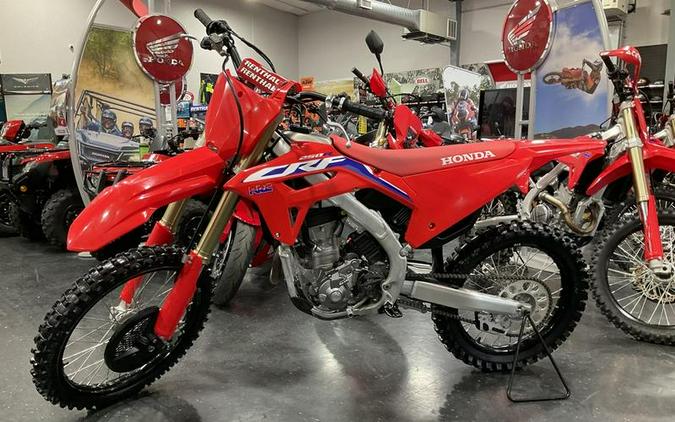 2022 Honda CRF250R Review (13 Fast Facts for Motocross Racing)