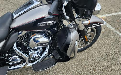 2016 Harley-Davidson® Tri Glide® Ultra FLHTCUTG