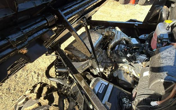 2025 Can-Am® Defender DPS HD10