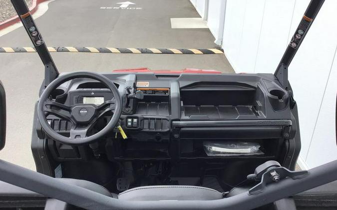 2025 Can-Am® Defender DPS HD10
