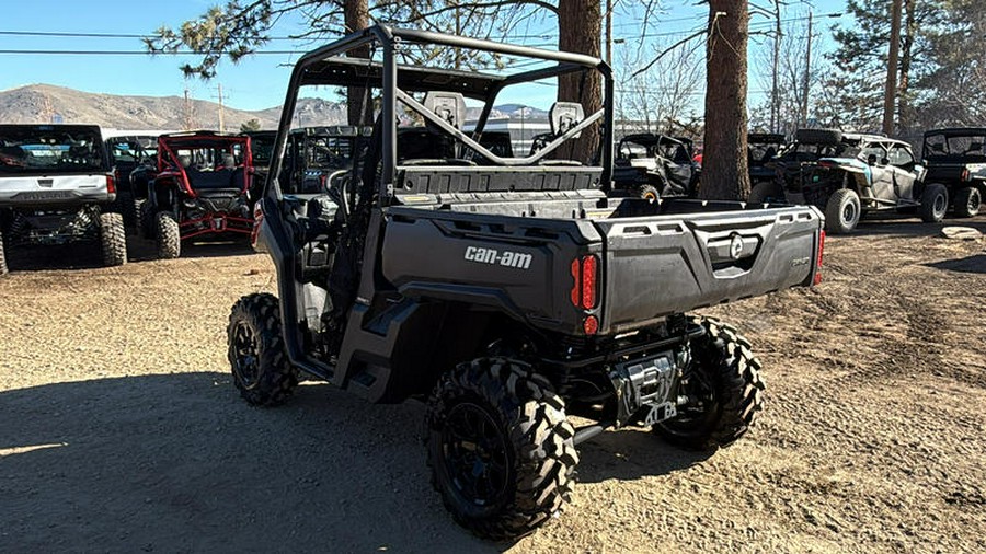 2025 Can-Am® Defender DPS HD10