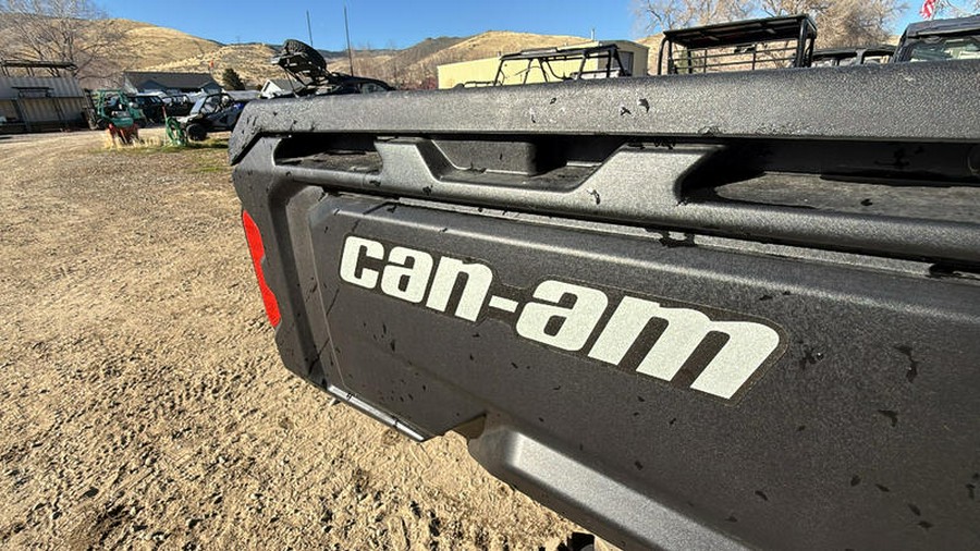 2025 Can-Am® Defender DPS HD10