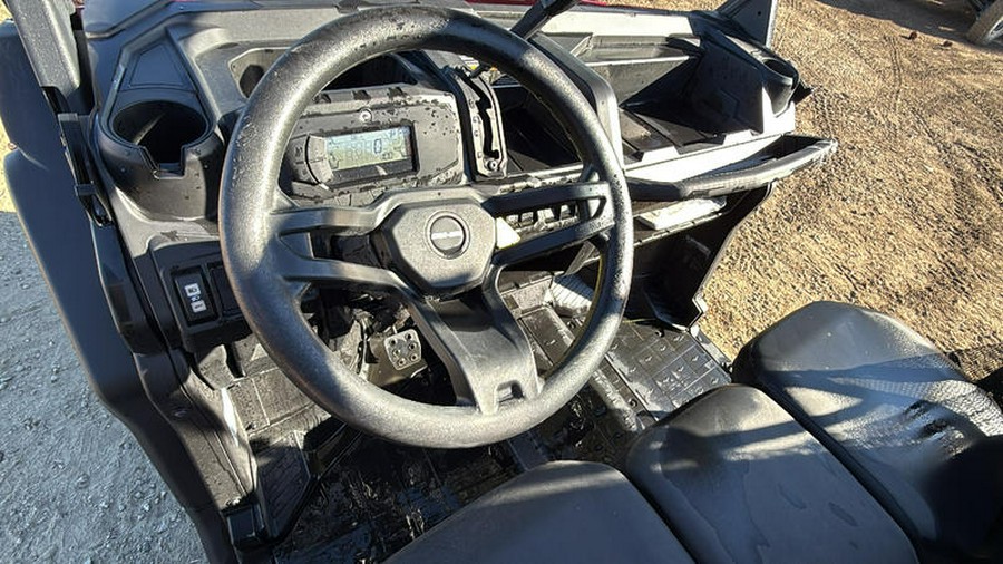 2025 Can-Am® Defender DPS HD10