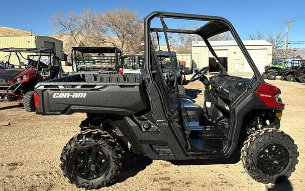 2025 Can-Am® Defender DPS HD10