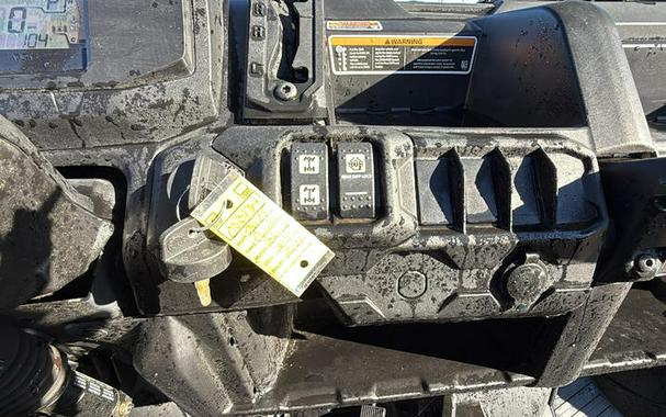 2025 Can-Am® Defender DPS HD10