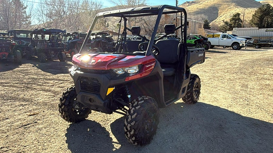 2025 Can-Am® Defender DPS HD10
