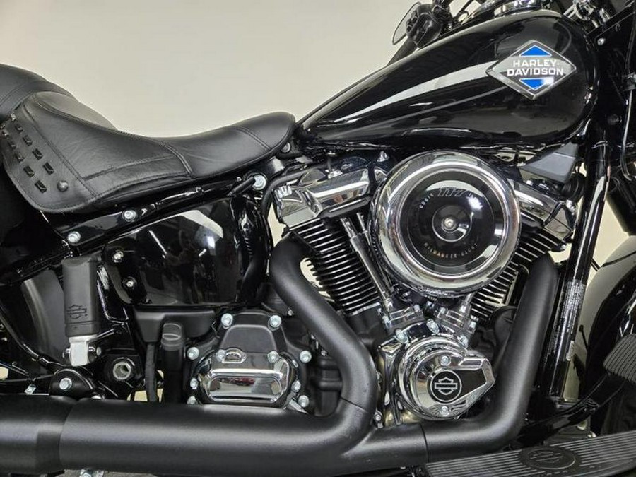 2025 Harley-Davidson® FLHC - Heritage Classic