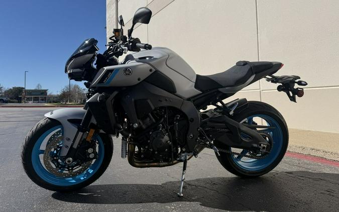 2025 Yamaha MT-10