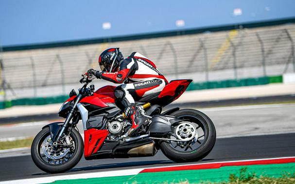 2024 Ducati Streetfighter V2