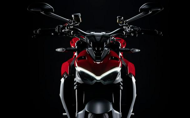 2024 Ducati Streetfighter V2