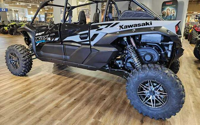 2025 Kawasaki TERYX KRX4 1000 Metallic Light Gray/Super Black - 107545