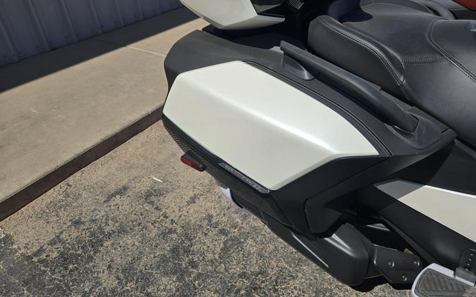 2026 CAN-AM SPYDER RT SEATOSKY