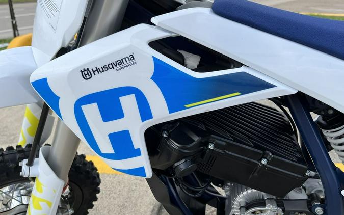 2024 Husqvarna® EE 3