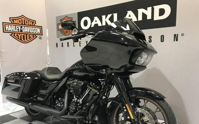 2022 Harley-Davidson Road Glide ST Review [12 Fast Facts]