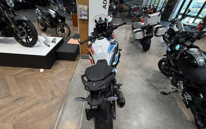 2026 BMW M 1000 XR Light White/M Motorsport