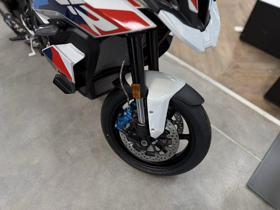 2026 BMW M 1000 XR Light White/M Motorsport