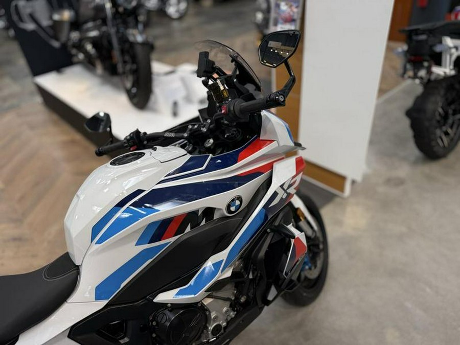 2026 BMW M 1000 XR Light White/M Motorsport