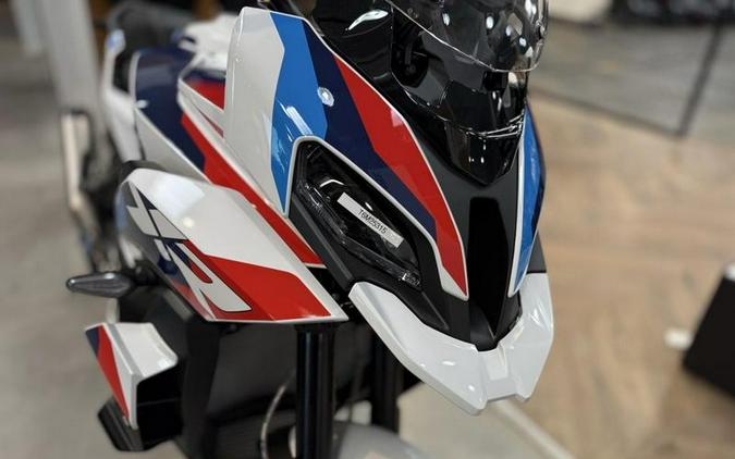 2026 BMW M 1000 XR Light White/M Motorsport