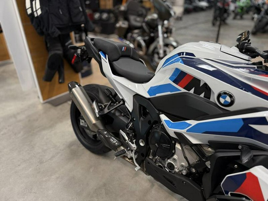 2026 BMW M 1000 XR Light White/M Motorsport