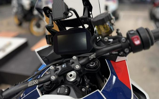 2026 BMW M 1000 XR Light White/M Motorsport