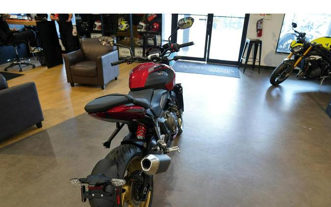2026 Triumph Trident 800