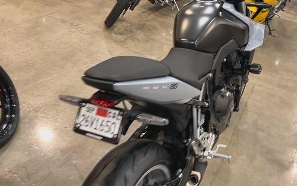 2024 Suzuki GSX-8S CA