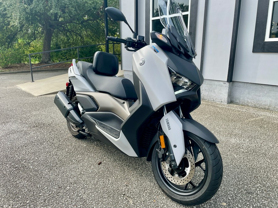 2024 Yamaha XMAX