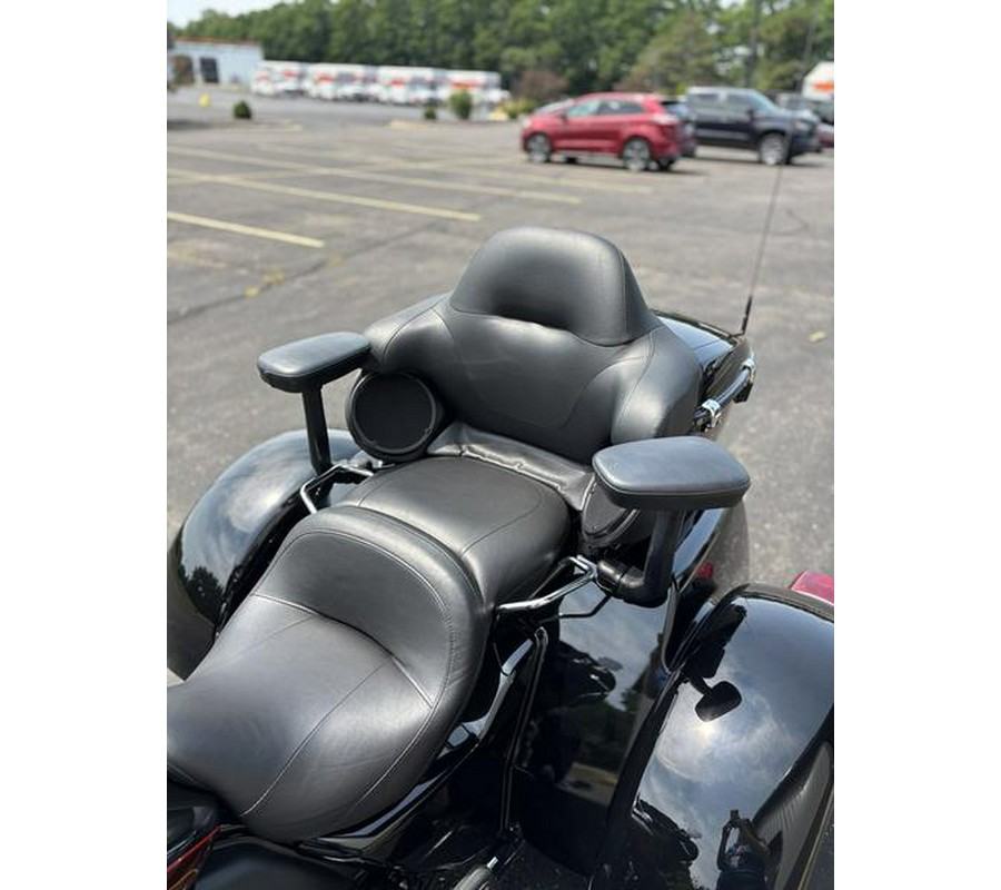 2024 Harley-Davidson® FLHTCUTG - Tri Glide® Ultra