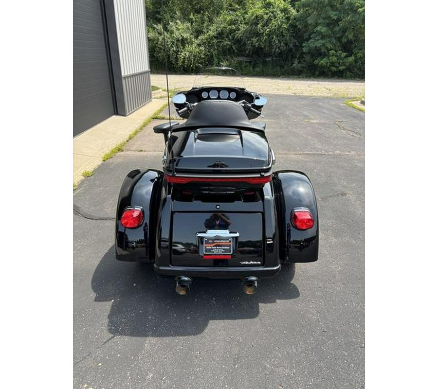2024 Harley-Davidson® FLHTCUTG - Tri Glide® Ultra
