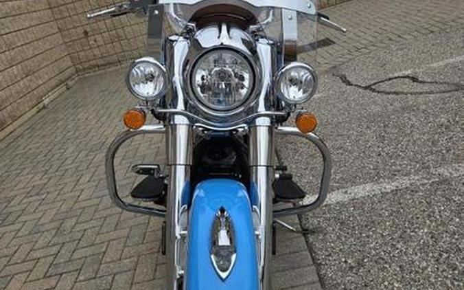 2018 Indian Motorcycle® Chief® Vintage ABS Sky Blue over Pearl White