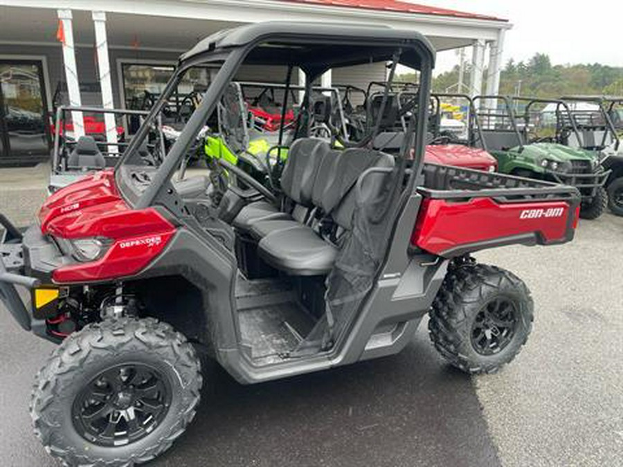 2024 Can-Am Defender XT HD9