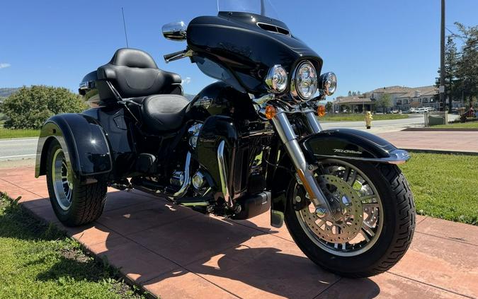 2024 Harley-Davidson® FLHTCUTG - Tri Glide® Ultra