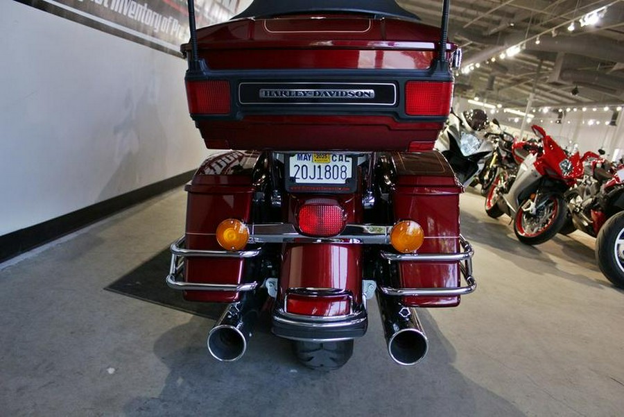 2010 Harley-Davidson® FLHTCU - Ultra Classic® Electra Glide