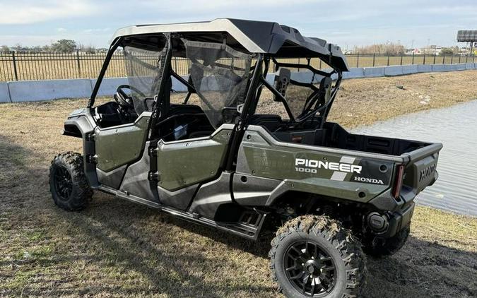 2025 Honda® Pioneer 1000-6 Deluxe Crew