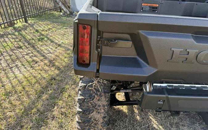 2025 Honda® Pioneer 1000-6 Deluxe Crew