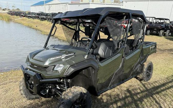 2025 Honda® Pioneer 1000-6 Deluxe Crew