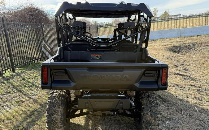 2025 Honda® Pioneer 1000-6 Deluxe Crew
