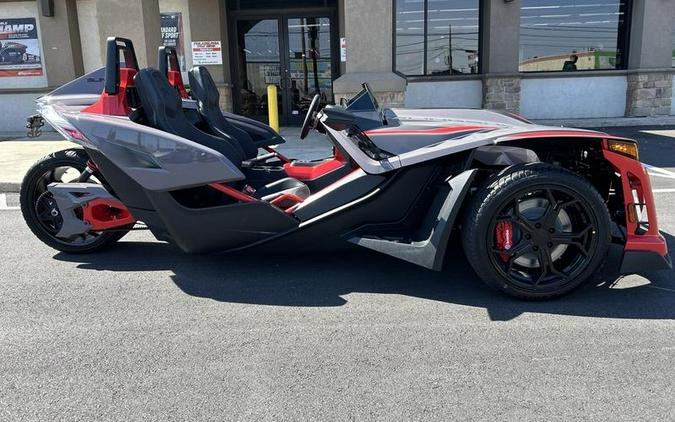 2026 Polaris Slingshot® R AutoDrive Radiant Gray with Indy Red Pearl