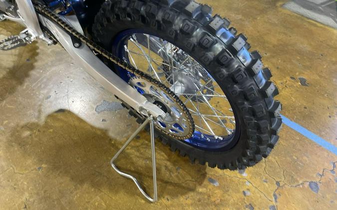 2027 Yamaha YZ450F MONSTER EDITION