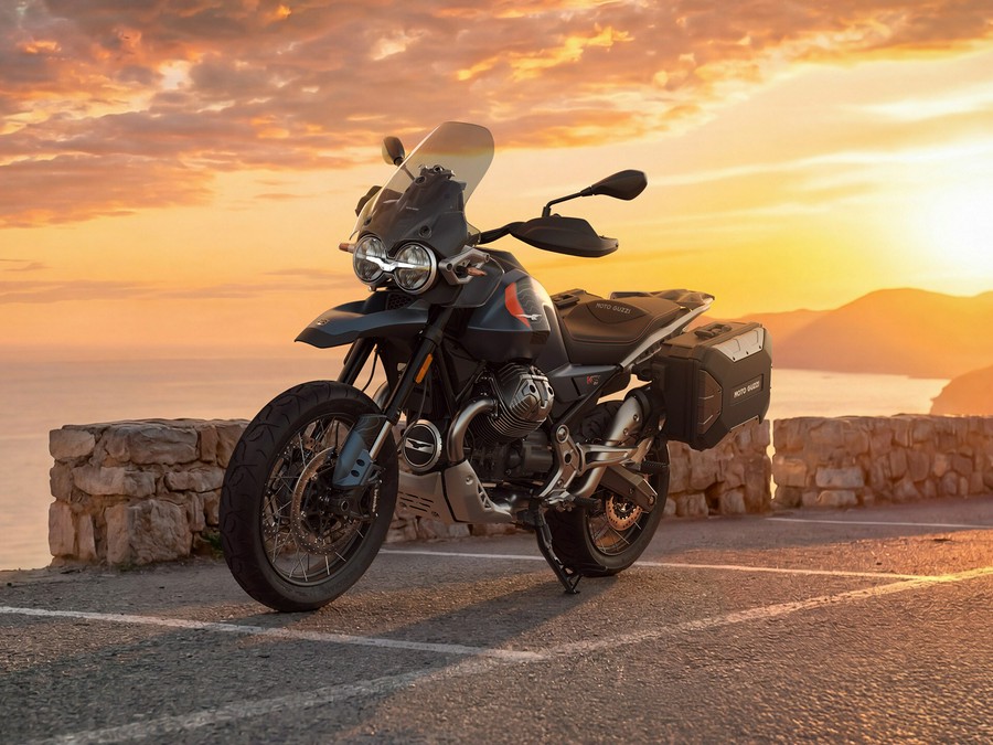 2027 Moto Guzzi V85 TT Travel