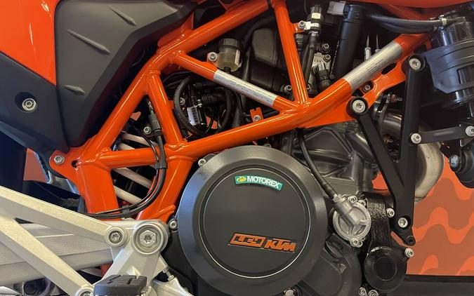 2024 KTM 690 SMC R