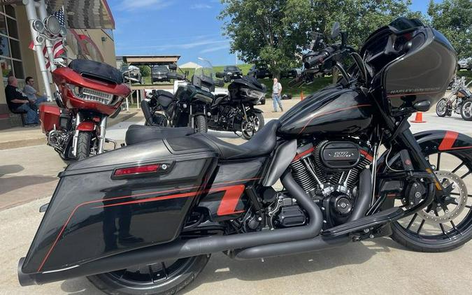 2018 Harley-Davidson® FLTRXSE - CVO™ Road Glide®